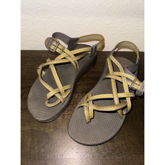 Chaco Shoes - Chaco ZX/2 Women's Classic Pully Gold Strappy Hiking Sandals Sports Shoes Size 9